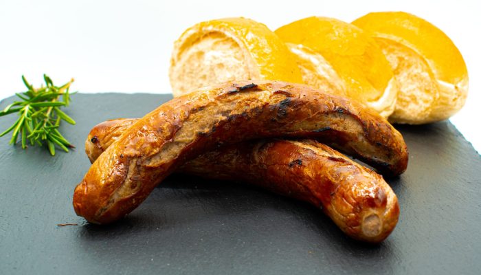 Bratwurst vom Imbiss Fritz in Bielefeld: Saftige, goldbraune Bratwurst, perfekt gewürzt und frisch zubereitet – ein Klassiker für jeden Imbissliebhaber.