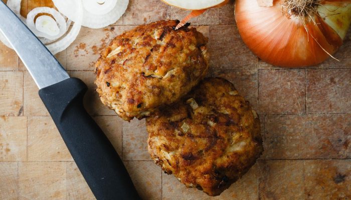 Hausgemachte Frikadellen vom Imbiss Fritz in Bielefeld: Saftige, frisch zubereitete Frikadellen – ein Klassiker, der bei jedem Bissen überzeugt. Bielefeld Imbissgerichte